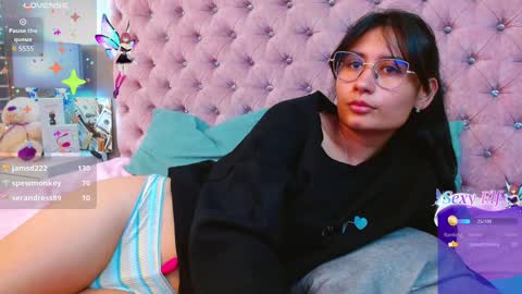 Naye  online show from 01.28.25