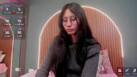 Naye  online show from 11.16.25