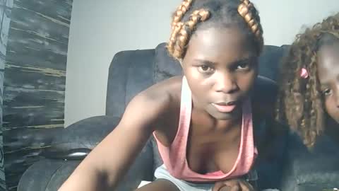 Snapshot of nayela_ chatting on 03.06.26 nayela_ online show from 03.06.26