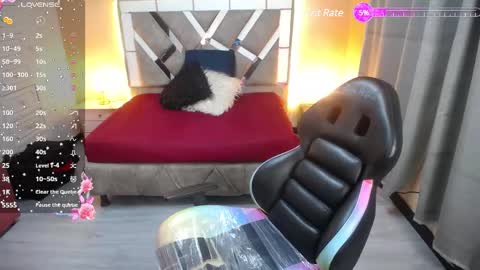 Snapshot of nayleah chatting on 03.04.25 nayleah online show from 03.04.25