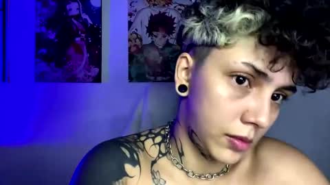 Snapshot of nazzz10 chatting on 11.30.25 nazzz10 online show from 11.30.25