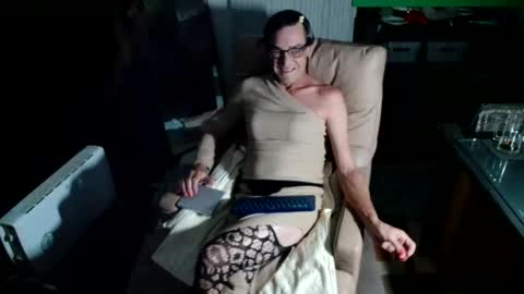 Snapshot of ndulgenetfun chatting on 01.17.25 Hi Im CJ online show from 01.17.25