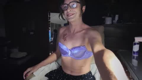 Snapshot of ndulgenetfun chatting on 02.21.26 Hi Im CJ online show from 02.21.26