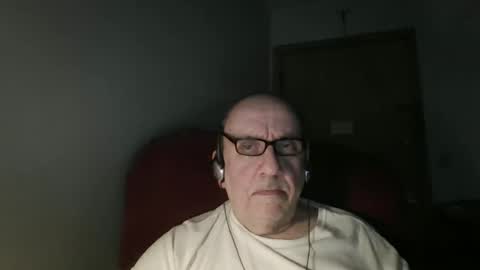 Snapshot of needlesslove chatting on 05.23.26 Tom online show from 05.23.26