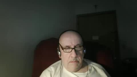 Snapshot of needlesslove chatting on 05.24.26 Tom online show from 05.24.26