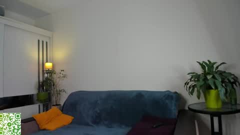 Snapshot of needyouhere_ chatting on 07.15.26 Kira online show from 07.15.26