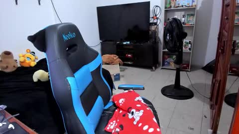 Geek Nicole    im Neeko UwU online show from 03.15.26