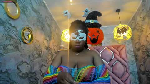 Nefer  online show from 10.30.25