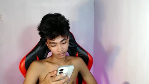 neil_asian69 online show from 10.31.25