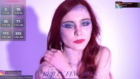 Snapshot of nelle_ chatting on 12.28.24 online show from 12.28.24