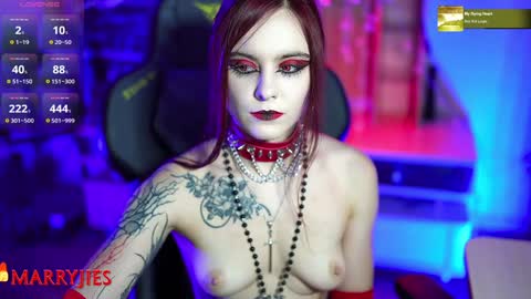 Snapshot of nelle_ chatting on 01.21.25 online show from 01.21.25