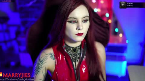 Snapshot of nelle_ chatting on 02.03.25 online show from 02.03.25