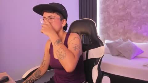 N E L L Y online show from 07.25.26