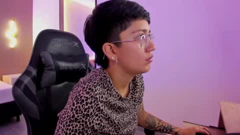 N E L L Y online show from 07.27.26