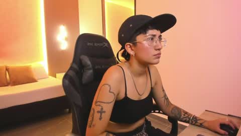 N E L L Y online show from 07.28.26