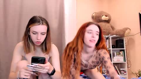 Snapshot of nelly_yy chatting on 01.29.25 nelly_yy online show from 01.29.25