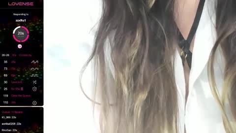 Snapshot of nene_sweet_mommy chatting on 01.11.25 nene sweet mommy online show from 01.11.25