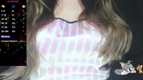 Snapshot of nene_sweet_mommy chatting on 01.26.25 nene sweet mommy online show from 01.26.25