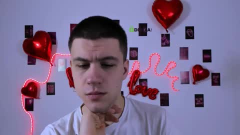 Snapshot of neo_raze_ chatting on 02.15.26 neo_raze_ online show from 02.15.26