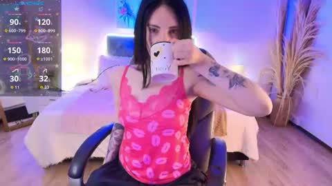 Sarah  online show from 06.12.26