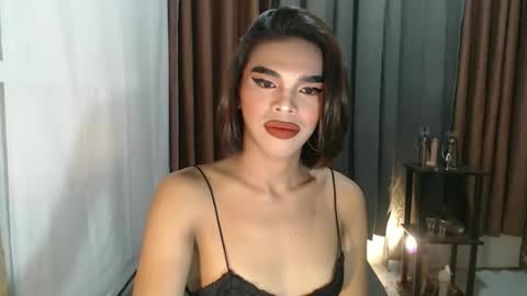 neomi online show from 02.18.26