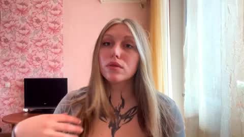 Snapshot of neomimaddern chatting on 04.09.26 neomimaddern online show from 04.09.26