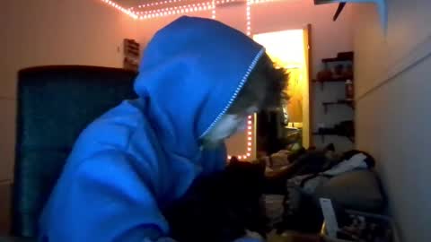 Snapshot of nephew_p chatting on 04.28.26 nephew_p online show from 04.28.26