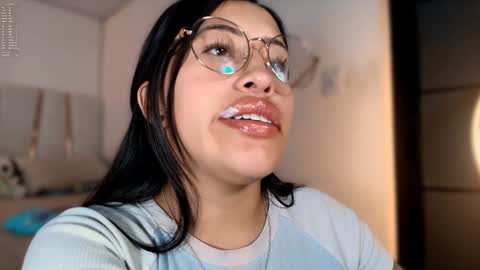 Helena    Every Friday new video for my fan club loves  online show from 01.20.25