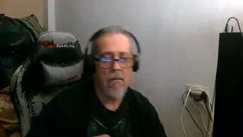 Snapshot of neron401 chatting on 05.02.26 neron401 online show from 05.02.26
