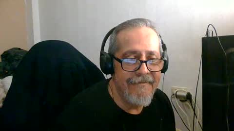 Snapshot of neron401 chatting on 05.14.26 neron401 online show from 05.14.26