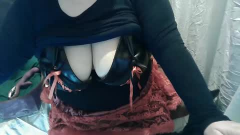 neslihan online show from 02.12.25