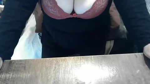 neslihan online show from 02.18.25