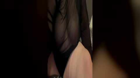 Snapshot of nessa_nicole chatting on 06.15.26 Nessa Nicole online show from 06.15.26