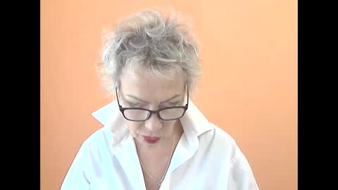 Snapshot of nessyjenixs chatting on 09.10.25 NessyJenixs online show from 09.10.25