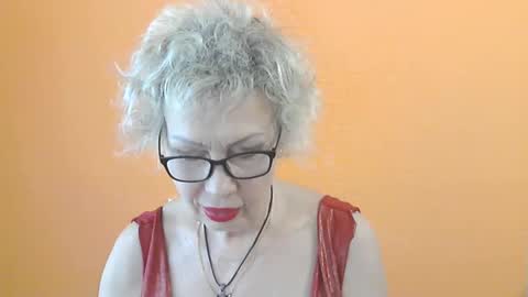 NessyJenixs online show from 06.09.26