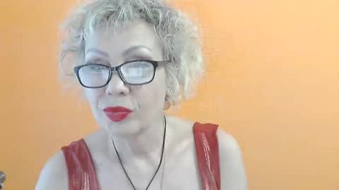 NessyJenixs online show from 06.11.26