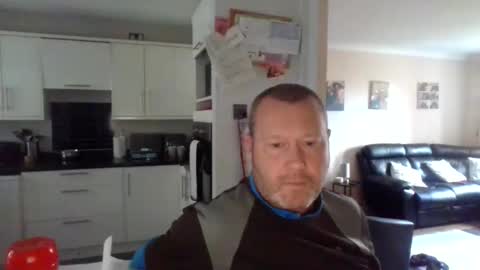 Snapshot of nesuk chatting on 09.23.25 nesuk online show from 09.23.25