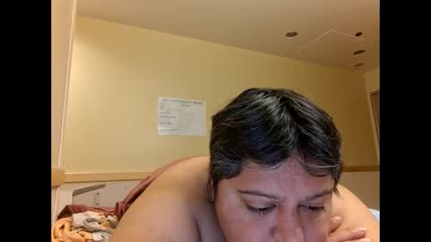 Snapshot of neverwiser chatting on 10.08.25 neverwiser online show from 10.08.25