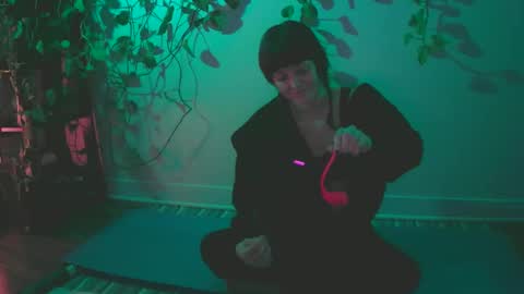 Snapshot of new__moon chatting on 01.02.25 luna online show from 01.02.25