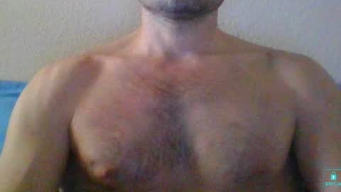 Snapshot of newtyguy90 chatting on 01.13.25 newtyguy90 online show from 01.13.25