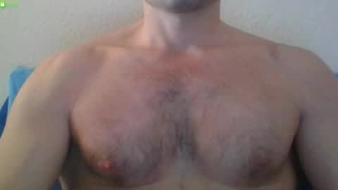 Snapshot of newtyguy90 chatting on 02.12.26 newtyguy90 online show from 02.12.26