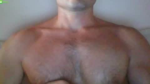 Snapshot of newtyguy90 chatting on 06.18.26 newtyguy90 online show from 06.18.26