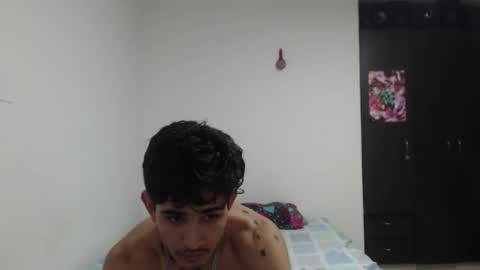 Snapshot of nextboywell1 chatting on 11.22.25 Yeison online show from 11.22.25