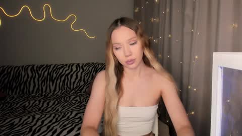 Mina online show from 12.06.24