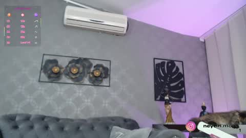 Snapshot of neytiri_moon chatting on 05.21.26 Sandra online show from 05.21.26