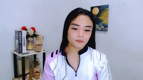Snapshot of nhicolehollywood chatting on 04.21.26 hottie nicole online show from 04.21.26