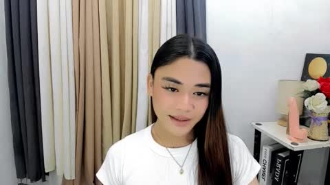 Snapshot of nhics_and_hades chatting on 02.16.26 nhics and hades online show from 02.16.26