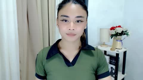 Snapshot of nhics_and_hades chatting on 02.25.26 nhics and hades online show from 02.25.26