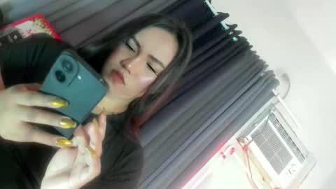 nia_jaxx online show from 02.05.26