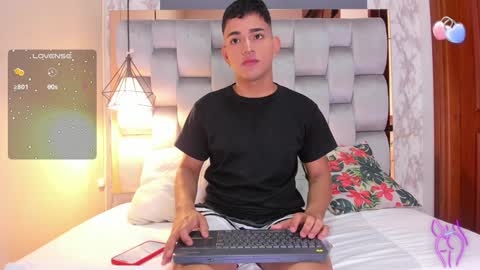 Snapshot of niall_falcon chatting on 12.04.24 Niall online show from 12.04.24